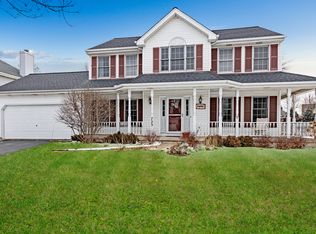 723 Downing Pl, Geneva, IL 60134