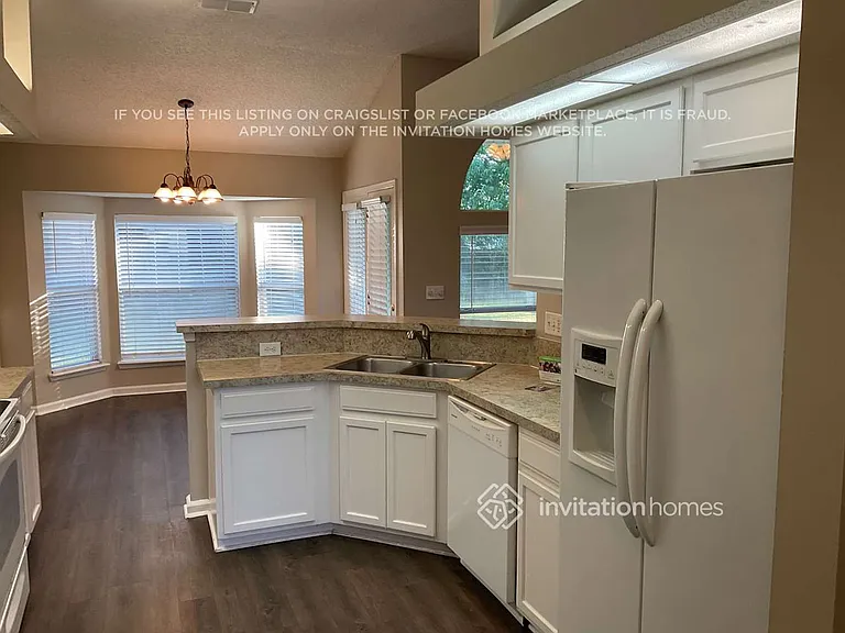 12243 Mantle Dr — Photo 7