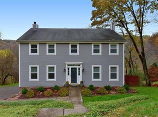 10015 Oakridge Dr, Wexford, PA 15090