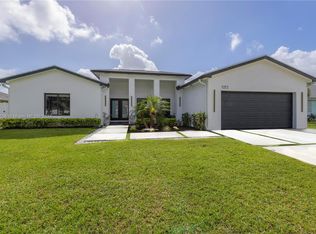 1212 SW Minyo Ave, Port Saint Lucie, FL 34953
