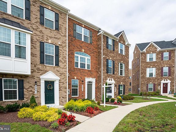 3rd image of 9903 New Pointe Dr