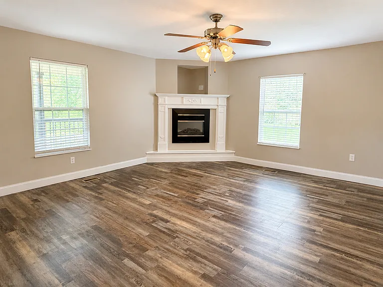 2709 Montvale Rd — Photo 22