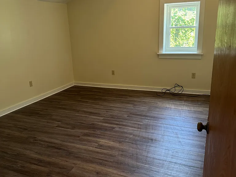 112 Serafen Ln #6 — Photo 4
