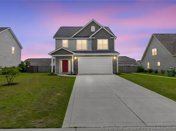 206 Pendleton St, Raeford, NC 28376
