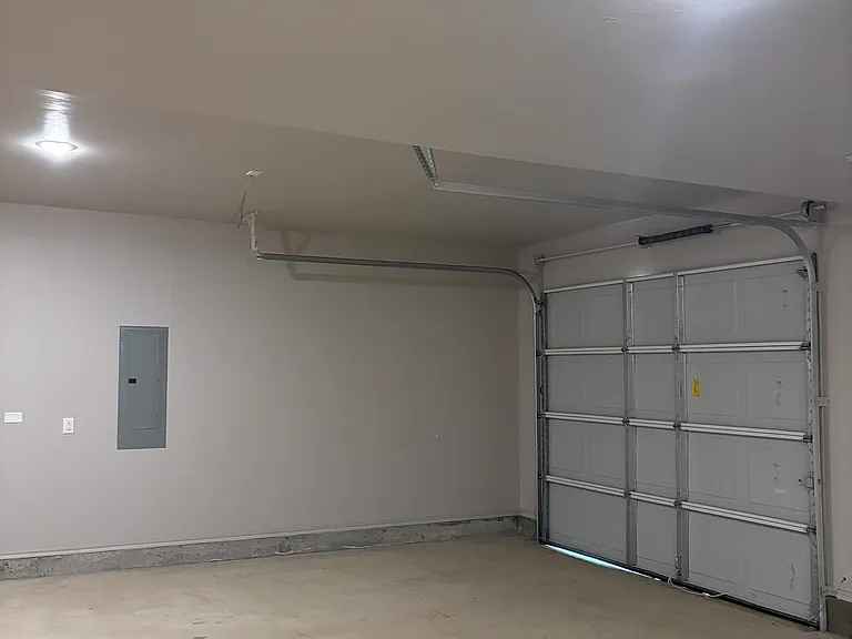2209 E Grassland Ln — Photo 26