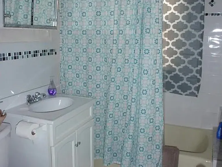 94 Bourne St #1 — Photo 8