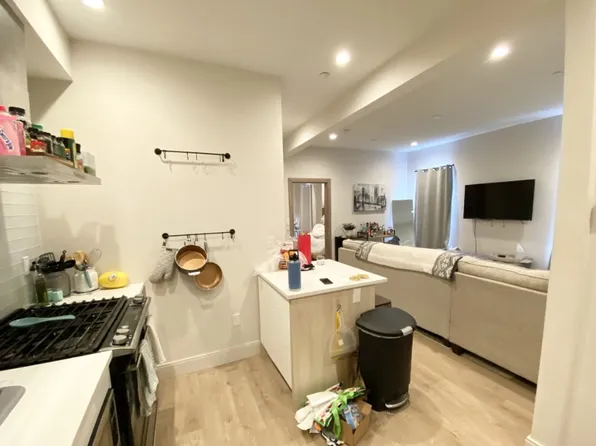 118 Buttonwood St, Dorchester, MA