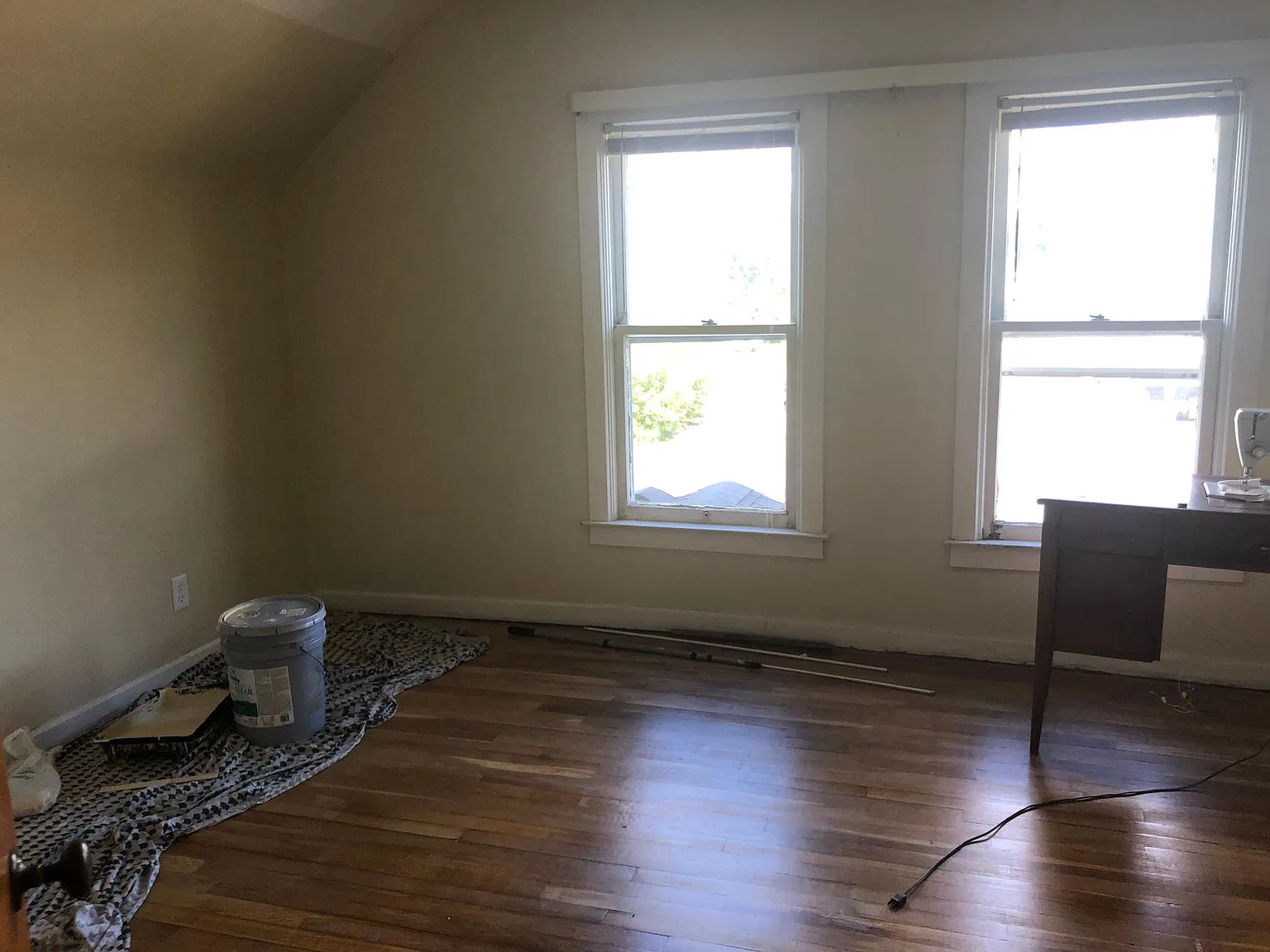 3 bed, 1.5 bath, 2000 sqft, $1,200 — Photo 4