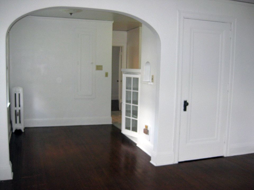 2nd image of 394 Cleveland Ave N APT 10