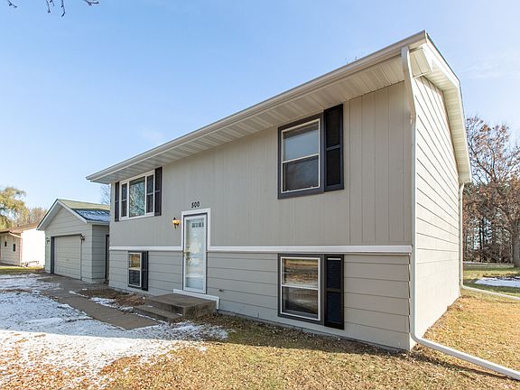2nd image of 500 Hillock Ct NW