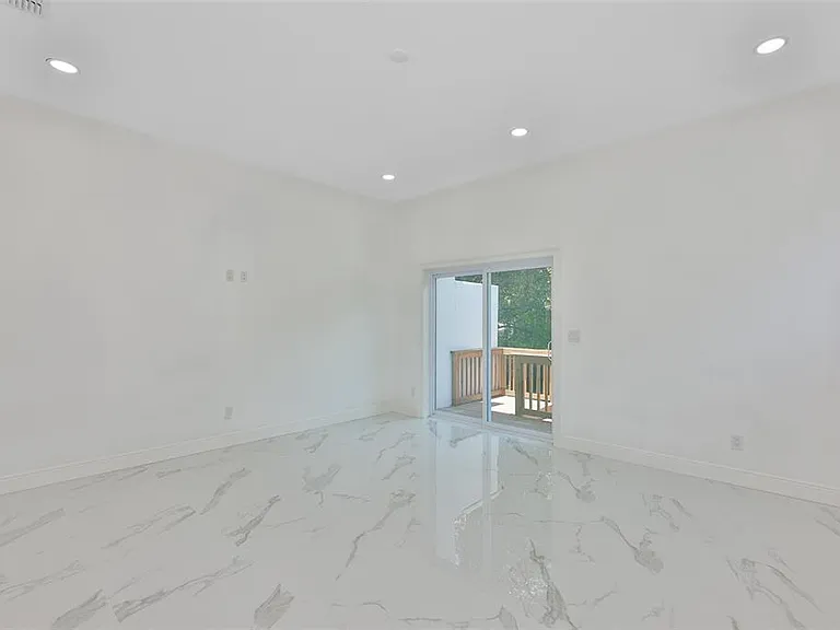 2816 Corrine St #2 — Photo 20