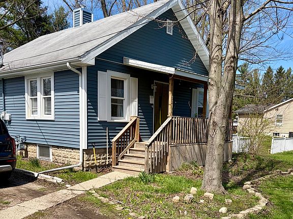 2nd image of 102 Leeds Ave