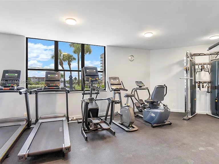 1155 Hillsboro Mile #510 — Photo 30