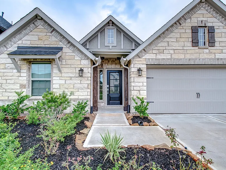 28639 Monarch Cliffs Dr — Photo 34
