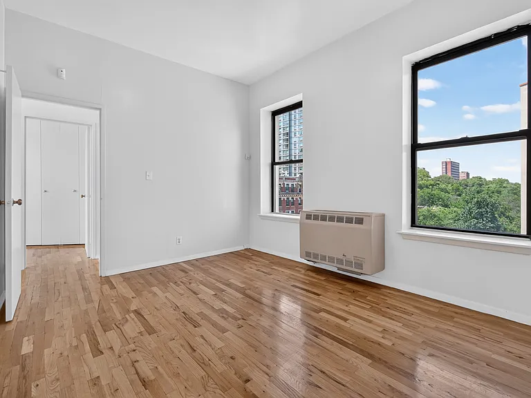 71 W 109th St #5B — Photo 8