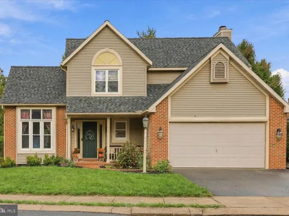 251 Mason Dr, Ephrata, PA 17522