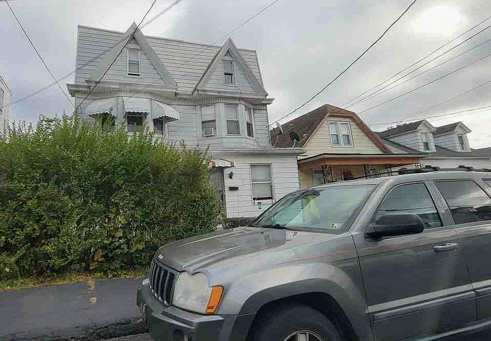 1st image of 155 N 2nd St