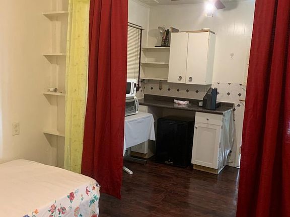 3rd image of 311 32nd Ave S Unit B
