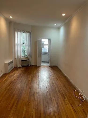 311 E 78th St #2B Photo 1