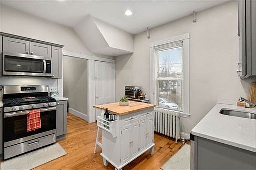 1st image of 46 Everdean St #1