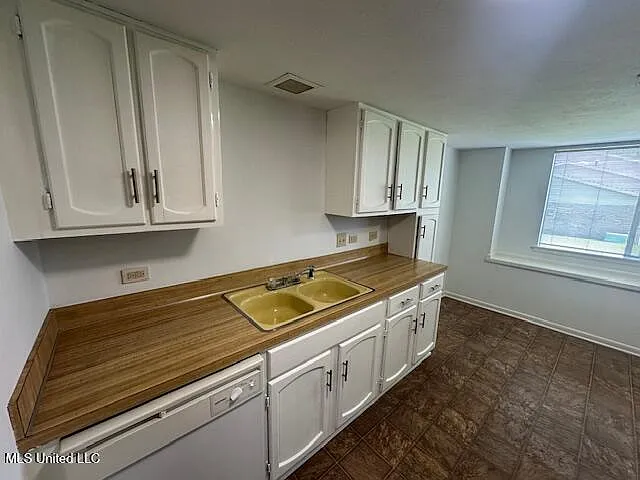 342 Lakebend Dr — Photo 4