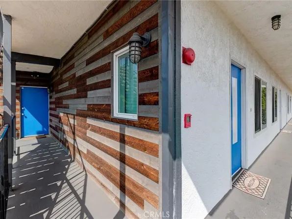 110 S Eucalyptus Ave, Inglewood, CA 90301