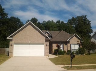 660 Forest Lakes Dr, Sterrett, AL 35147