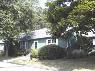 4 Strathmore Ln, Madison, CT 06443