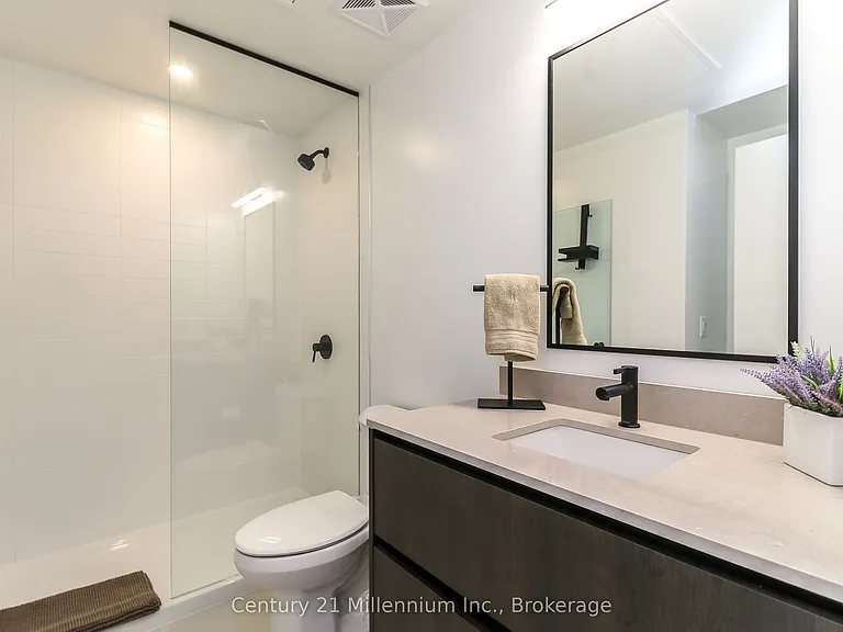 31 Huron St #511 — Photo 18