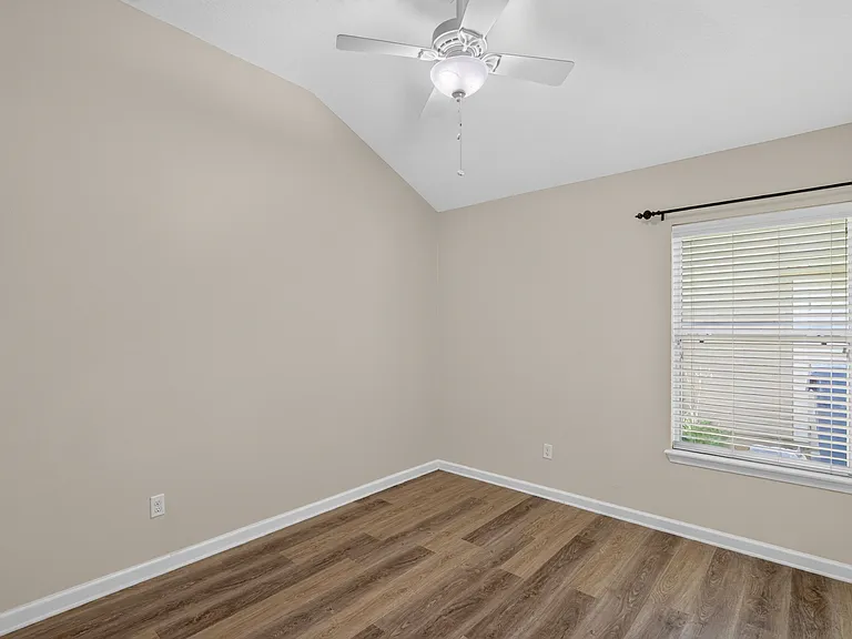 73 Durango Dr — Photo 14
