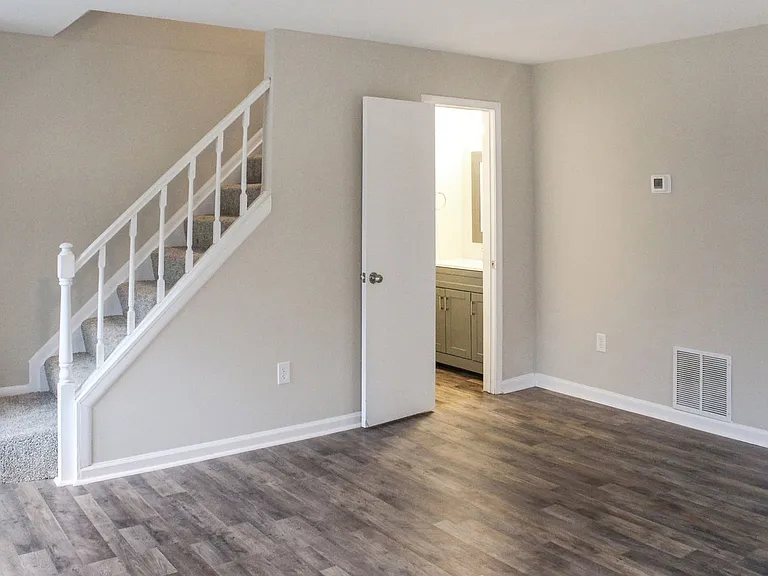 104 Jennifer Dr — Photo 11