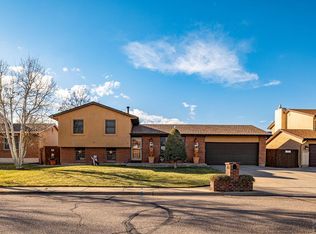 5 Chickadee Way, Pueblo, CO 81005