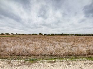 307 Hackamore Trl, Bandera, TX 78003