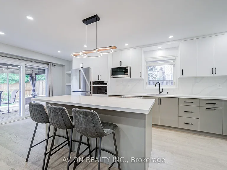 9 Falan Heights Cres — Photo 16