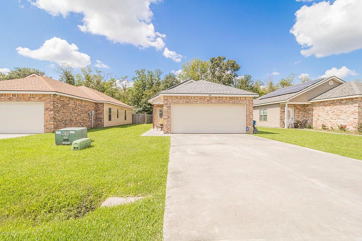 1st image of 124 Bottle Brush Ln