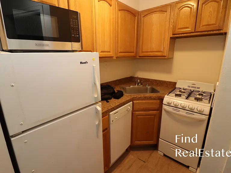 39 W 74th St #PHB — Photo 10