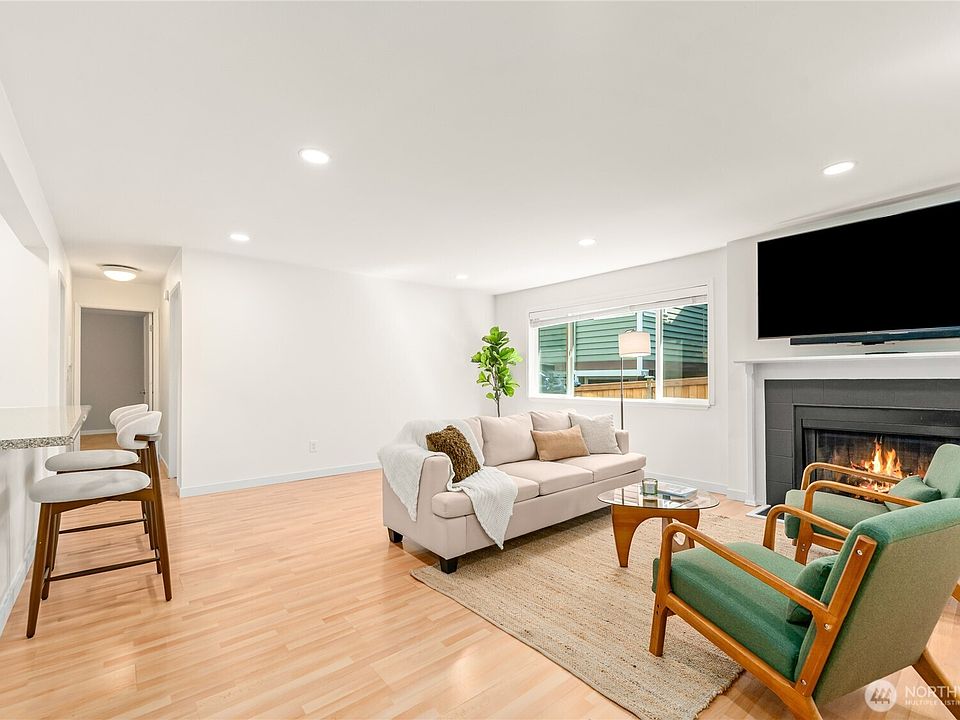 1st image of 555 Prospect Street #1
