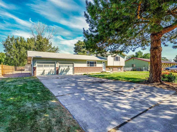 130 NW Carrie Cir, Mountain Home, ID 83647