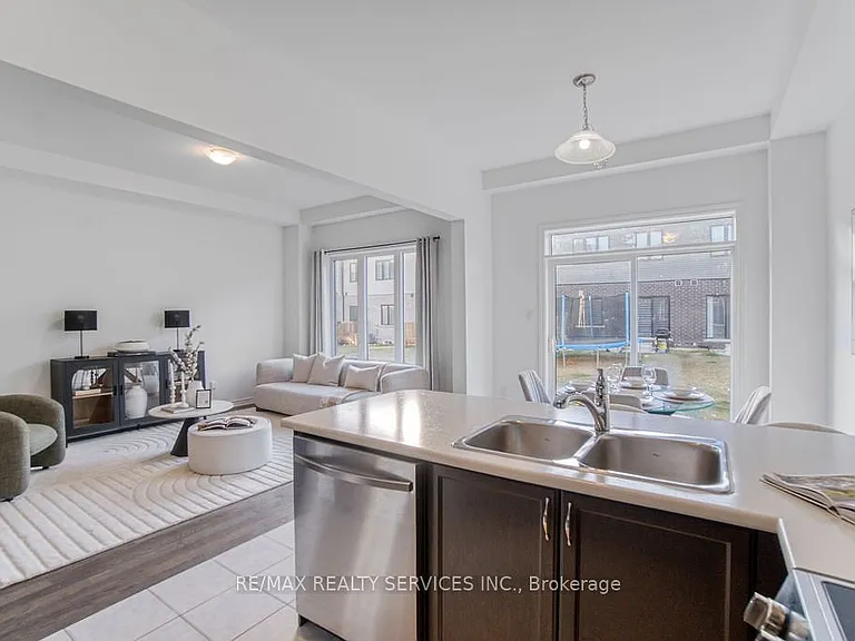 9 Copeman Ave — Photo 17