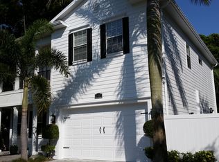 2402 S Cardenas Ave, Tampa, FL 33629