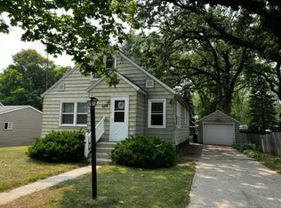 709 N 12th St, Clear Lake, IA 50428