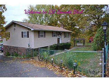 137 Bennett Blvd photo 1