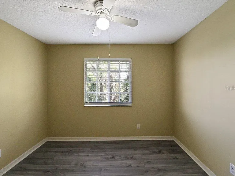 7127 Waterside Dr — Photo 32
