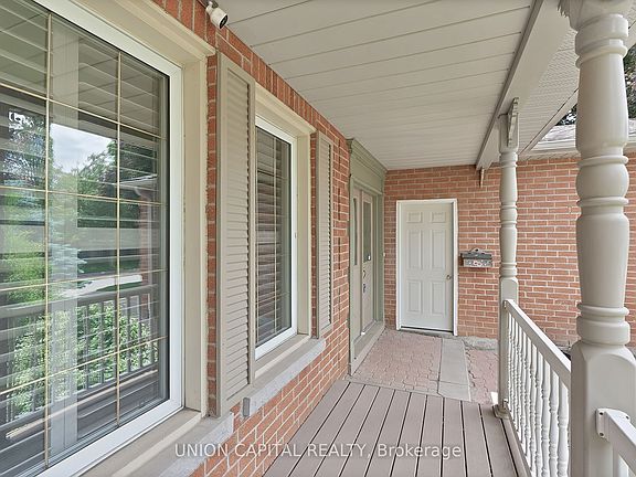3rd image of 35 McCarty Cres