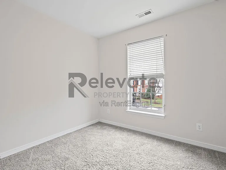 11359 Abbots Cross Ln — Photo 16