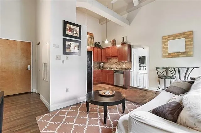 920 Poeyfarre St #248 — Photo 2