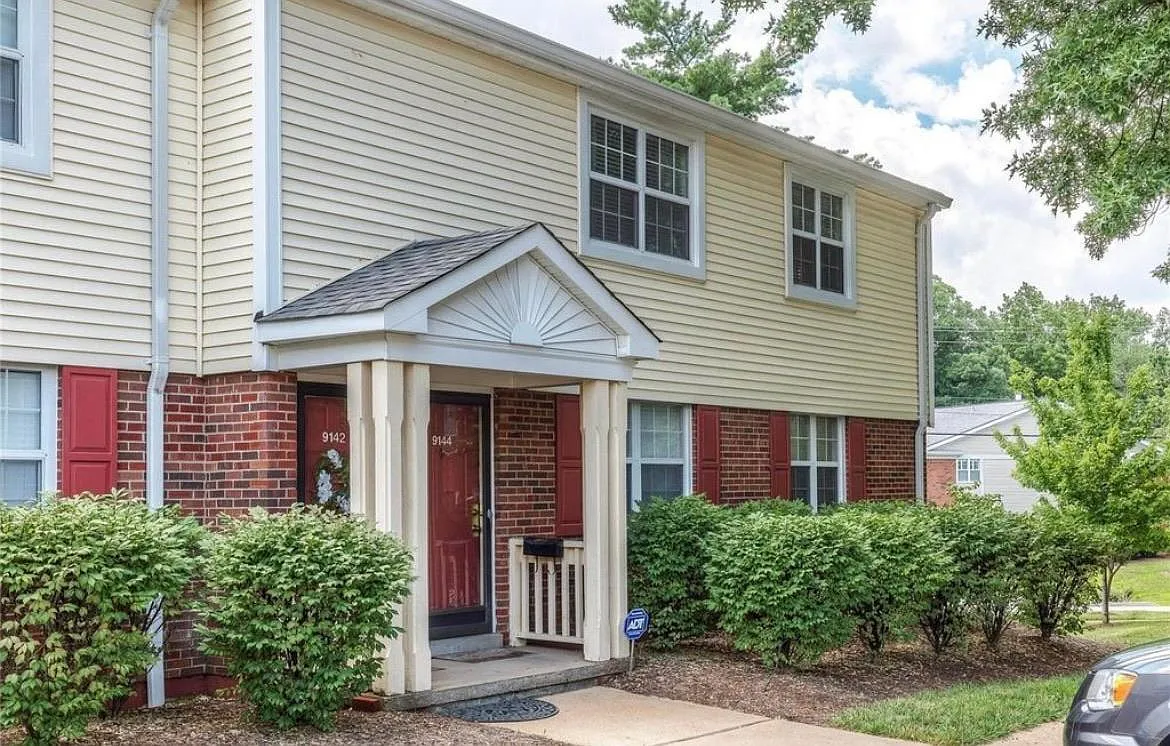 Building Photo - 9142 N Swan Cir