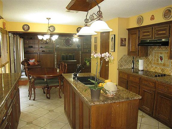 3rd image of 2930 Blue Glen Ln
