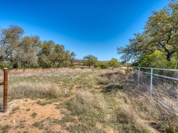 Smith West Rd, Johnson City, TX 78636