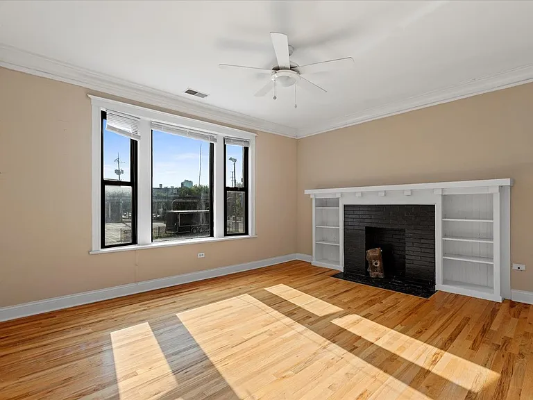 3706 N Sheffield Ave #1 — Photo 2